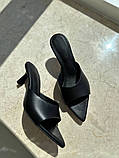 Шльопанці жіночі шкіряні чорні на підборах, фото 7