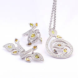 Золоте кільце з діамантом, кулон, сережки