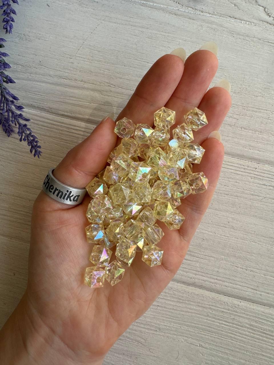 Намистини Куб  " Кришталеві Хамелеон "  10 мм, айворі    500 грам