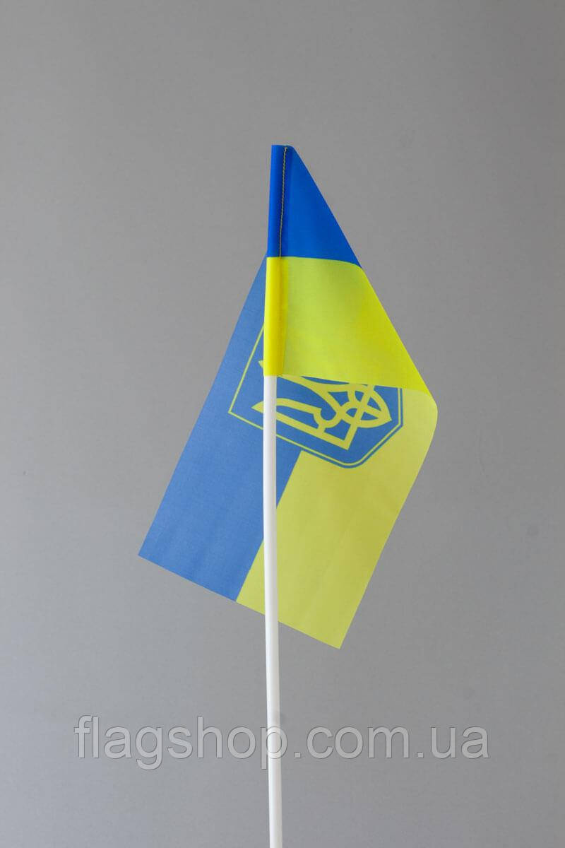 Прапорець України з великим тризубом по центру 10х20 см на паличці