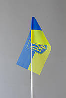 Прапорець України з великим тризубом по центру 10х20 см на паличці