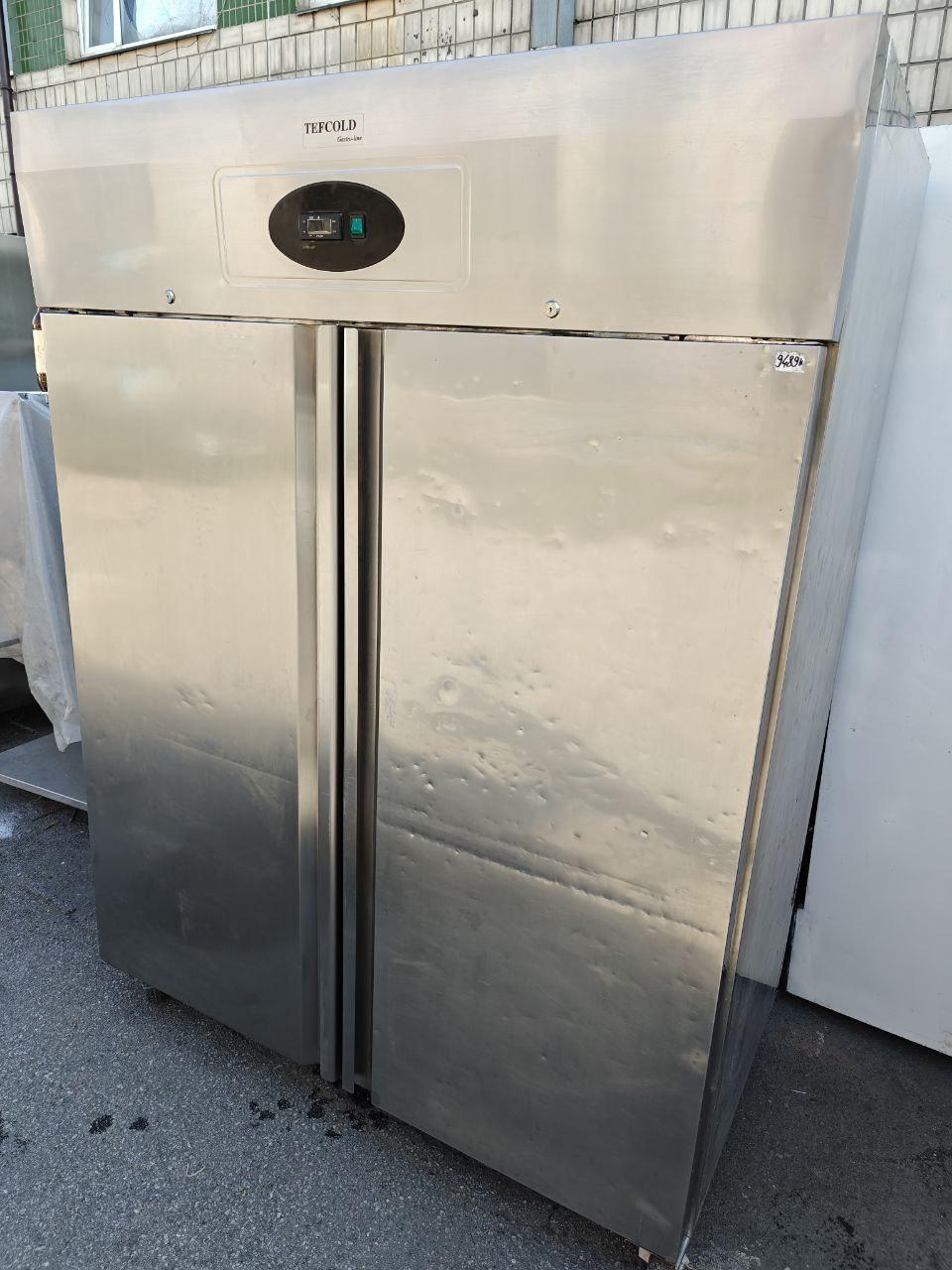 Шафа холодильна Tefcold RK1420 Б/В