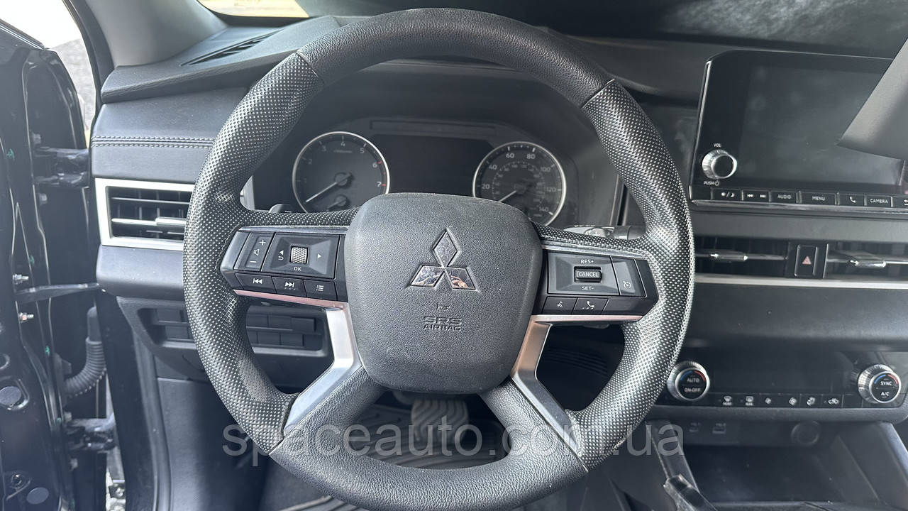 Руль mitsubishi outlander 4 2021-2024 год б/у оригинал в наличии в хорошем состоянии