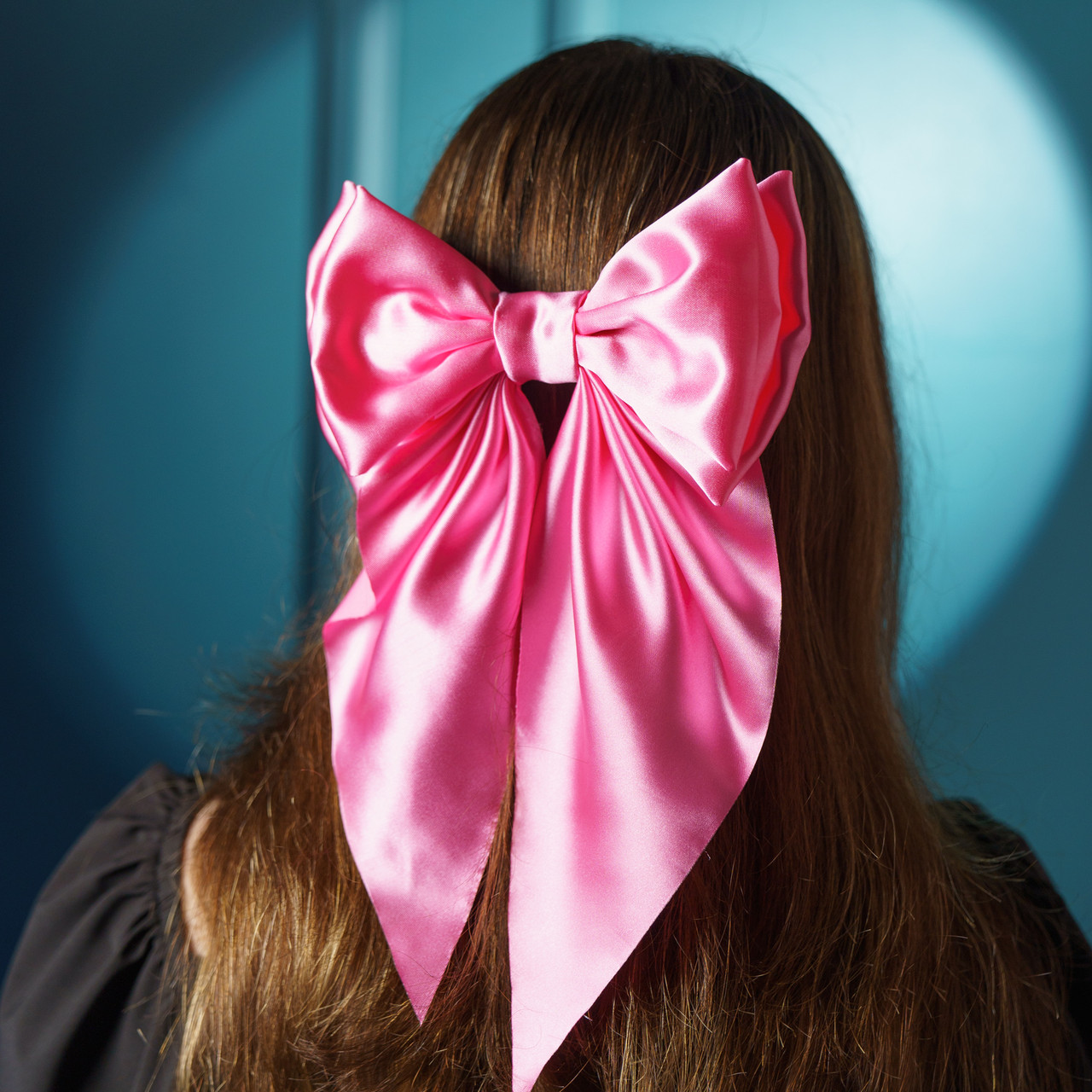 Бант для волосся рожевий атлас 19*33 см - фото 1 - id-p2323777363