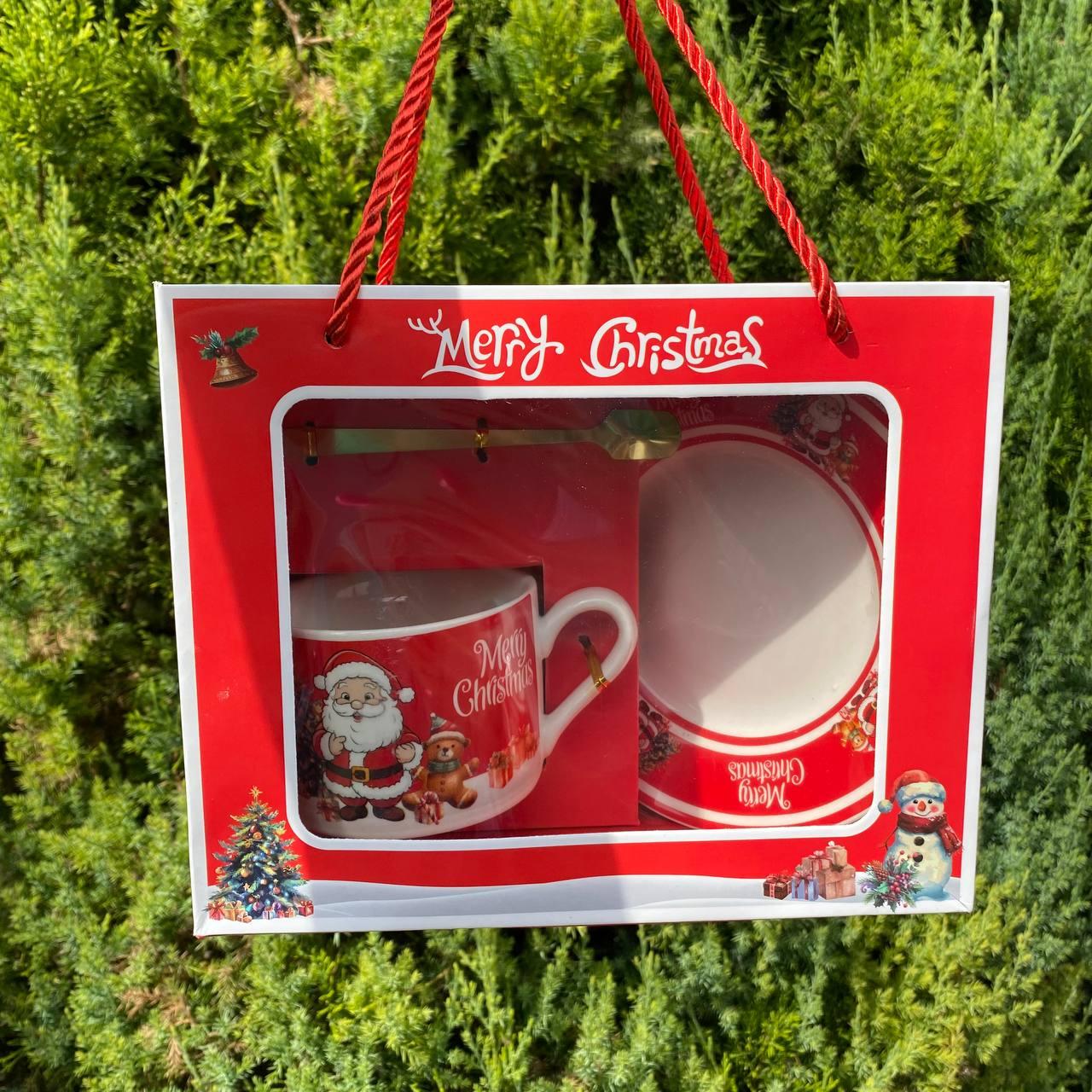 Чашка з тарілочкою "Happy Santa" в подарунковій упаковці, 200 мл