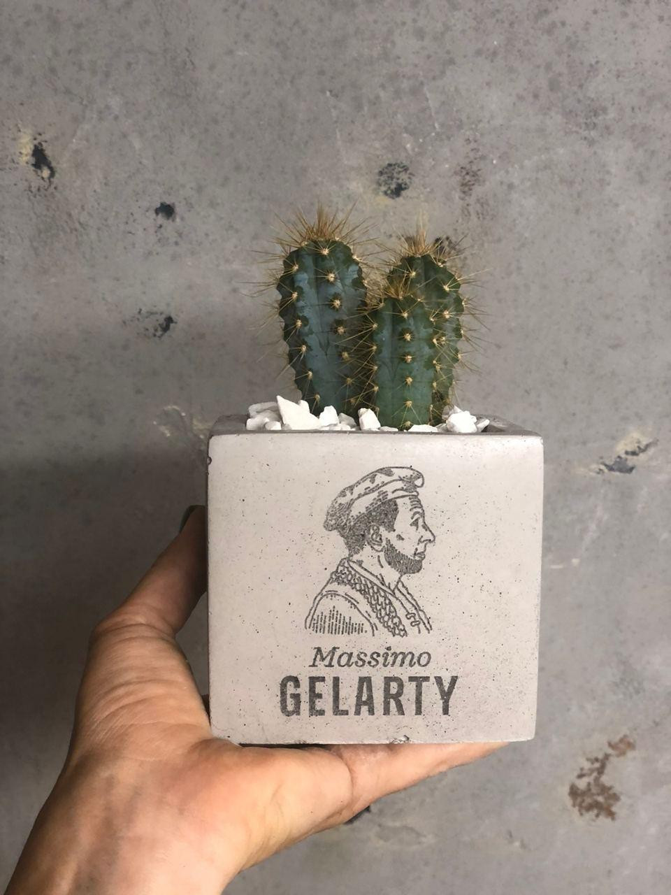 Нанесення вашого логотипу на виріб. Гравіювання