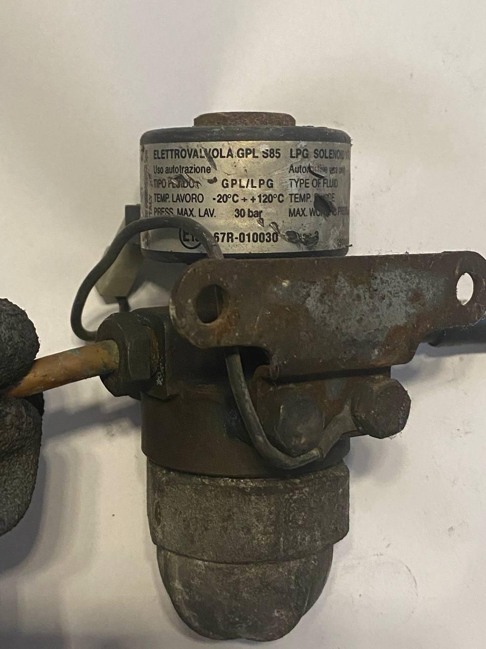 Паливний насос 67R-010030 / 67R010030, фото 1