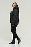 Куртка демісезонна великих розмірів чорна з капюшоном батал, фото 8