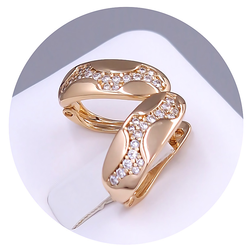 Сережки ХР. Позолота 18К. Камені: білий циркон. Довжина: 16 мм. Ширина: 6 мм.