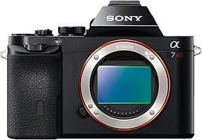 Sony Alpha a7R Mirrorless Digital Camera (Body) (ILCE7R/B)