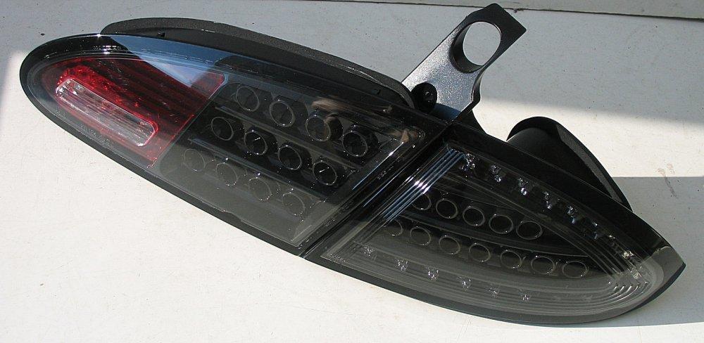 Seat Leon 2 оптика задня LED чорна (altezza-leon-black)