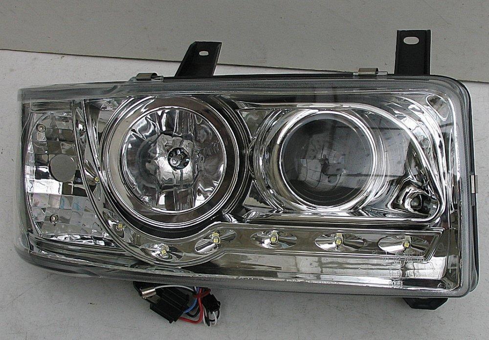 Volkswagen Transporter T4 оптика передня хром (HU260E-00-1-E-00)