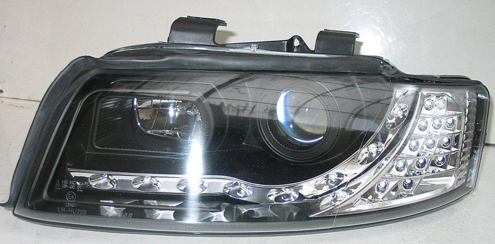 Audi A4 B6 оптика передня чорна (HU296E-00-1-E-01)