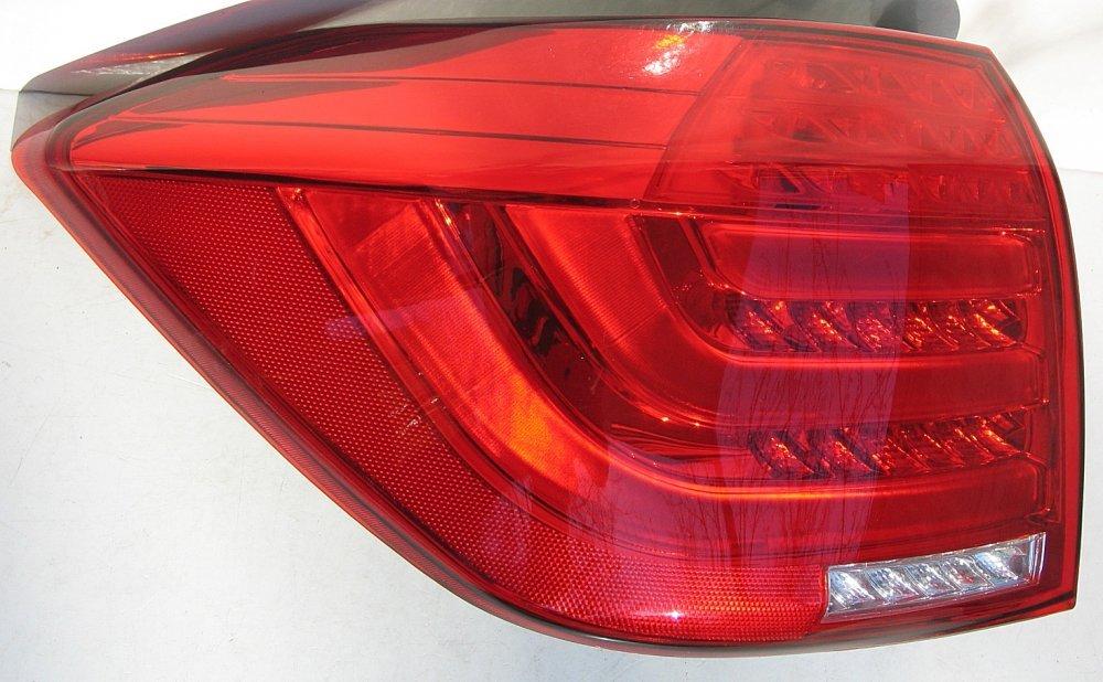 Toyota Highlander 2012 оптика задня LED червона (BW018R)