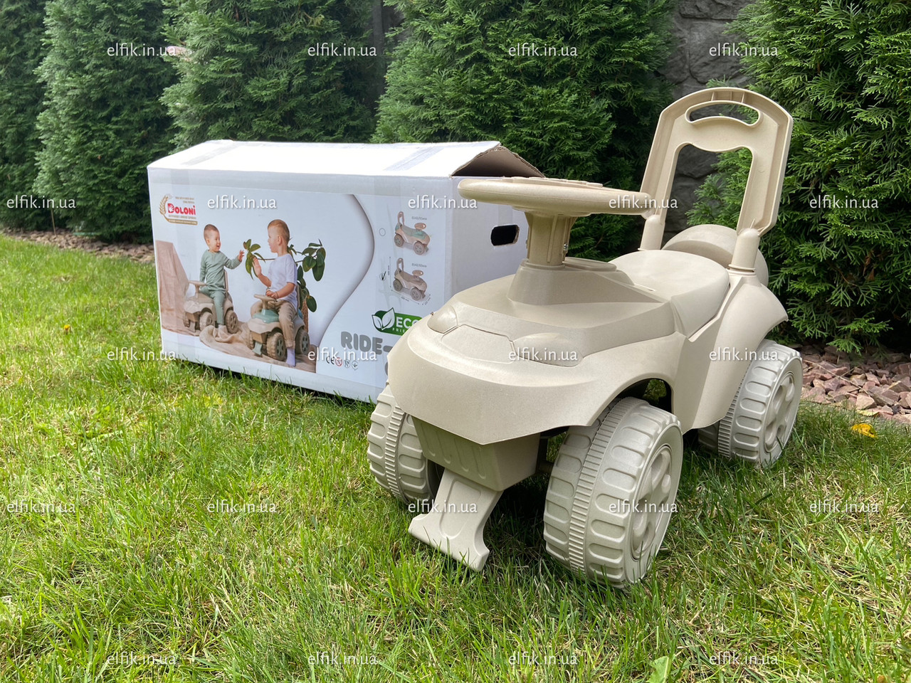 ЕКО Новинка: Машинка музична DOLONI TOYS (беж)