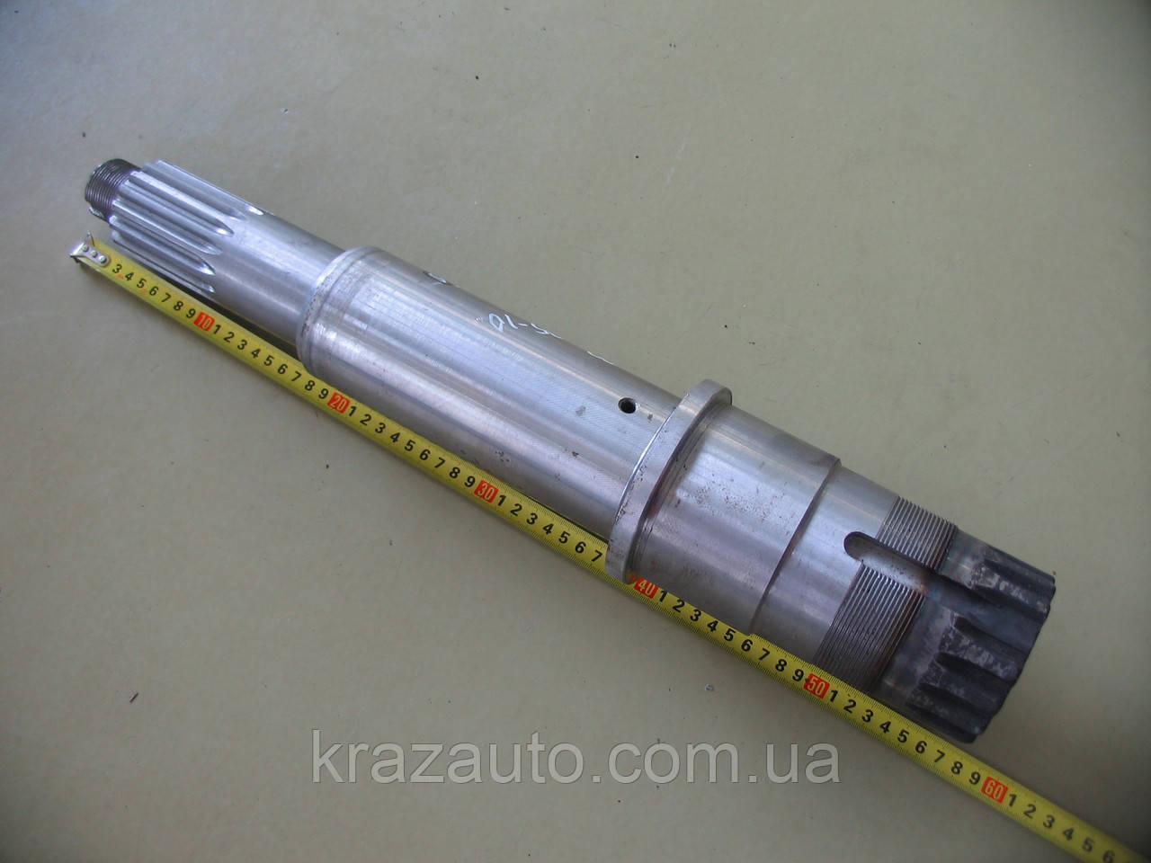 Вал привода моста середн. коробки роздавальної КрАЗ (L=570) 6443-1802175-10, фото 1