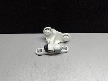 Завіса дверей верхня MERCEDES GL-CLASS X164 06-12 M273923 2011 задн. лев. (б/у)