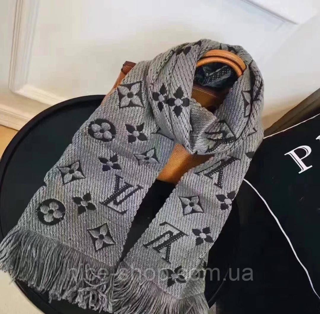 Шарф Louis Vuitton сірий