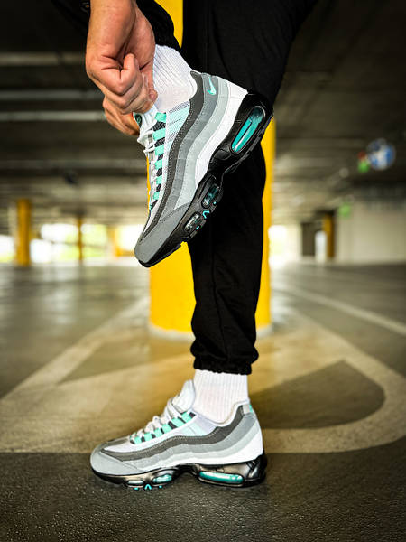 Nike Air Max 95 Grey Black Mint 95 Krosonavtik 2325734853