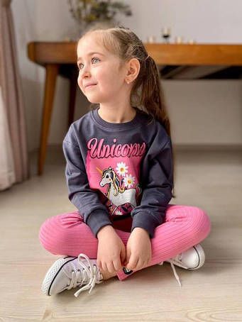 Одяг для дівчинки