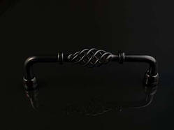 Ручки меблеві ковані. Колір чорний. 128мм / Ручки меблеві ковані. Колір чорний. 128мм