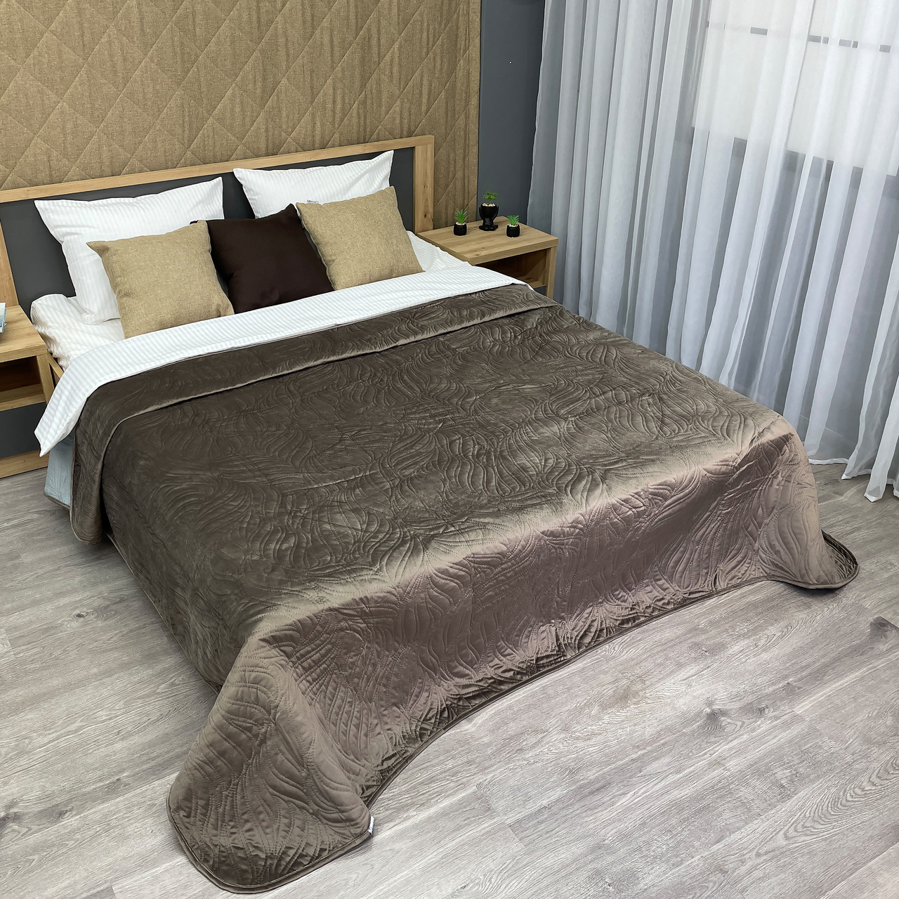 Покривало декоративне Decorator Ultra Sonic Velour листя колір мокко