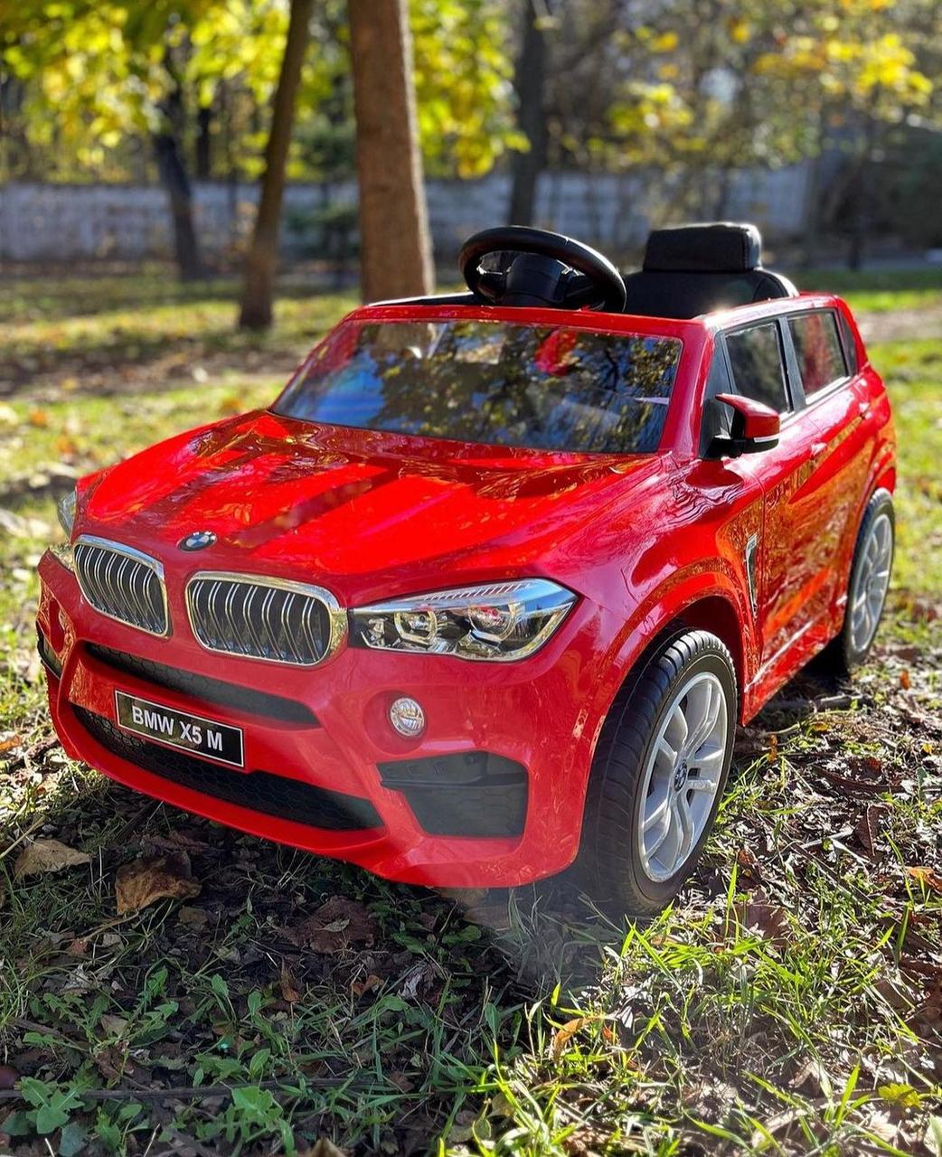 Дитячий електромобіль на акумуляторі BMW X5 M 4522 з пультом радіокерування для дітей 3-8 років червоний