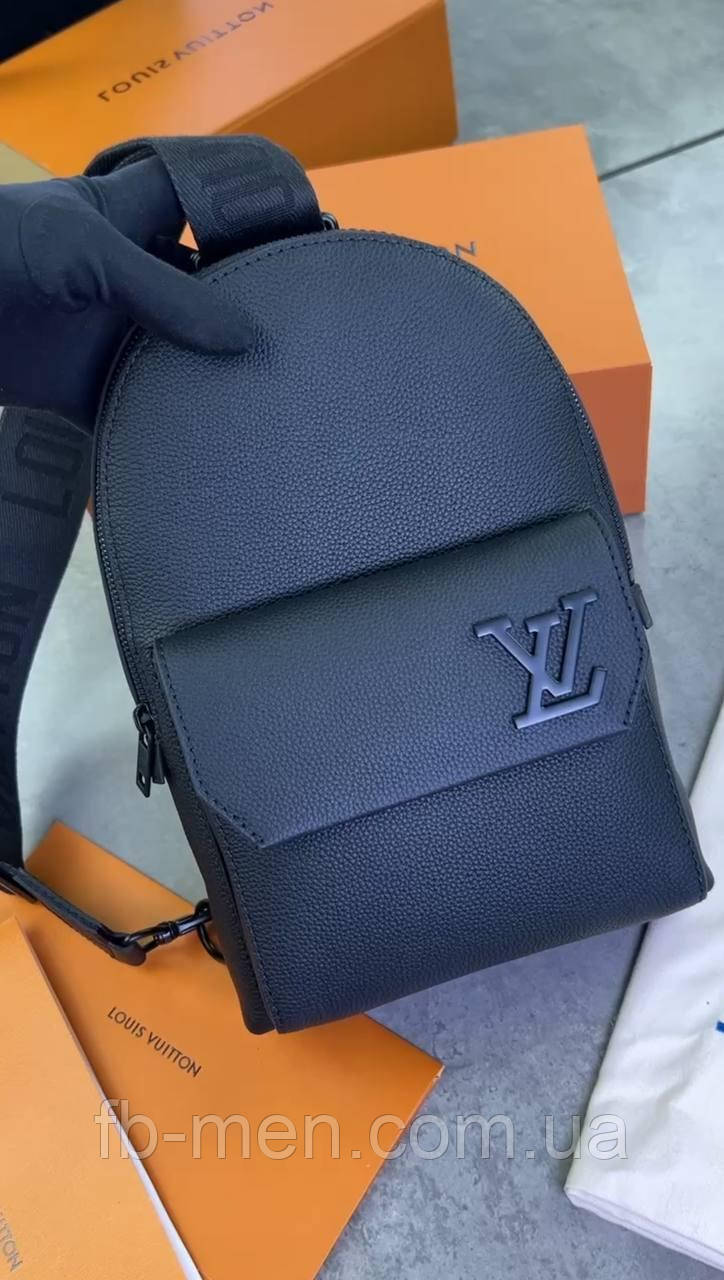 Сумка-слінг Louis Vuitton Pilot шкіряна чоловіча чорна преміум'якість