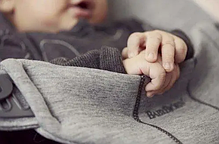 Шезлонг BabyBjorn Bouncer Bliss 3D Jerse (rama Dark Grey) + Toy Googly Eyes Black & White, фото 5