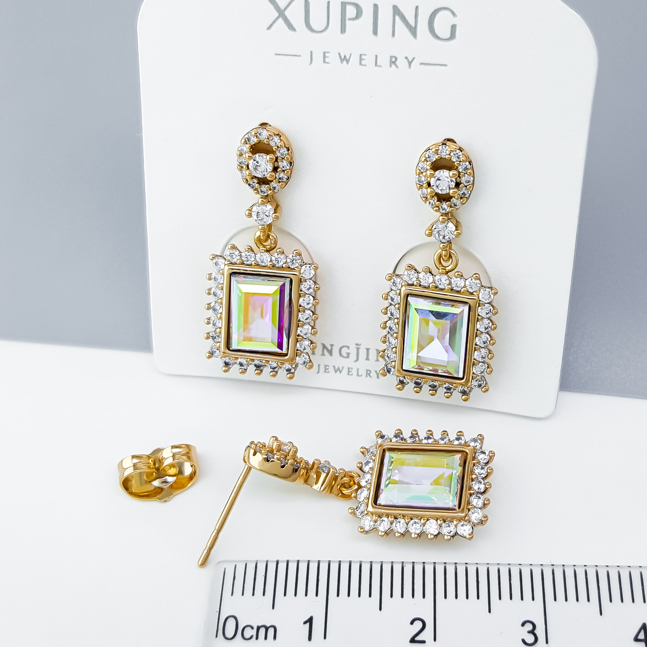 Сережки гвоздики "Прямокутник" зі Swarovski, зелений хамелеон, медзолото Xuping позолота 18К