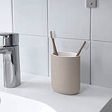 Керамічна підставка для зубних щіток IKEA EKOLN бежевий стакан для щіток у ванну ІКЕА ЕКОЛЬН 304.930.10, фото 4