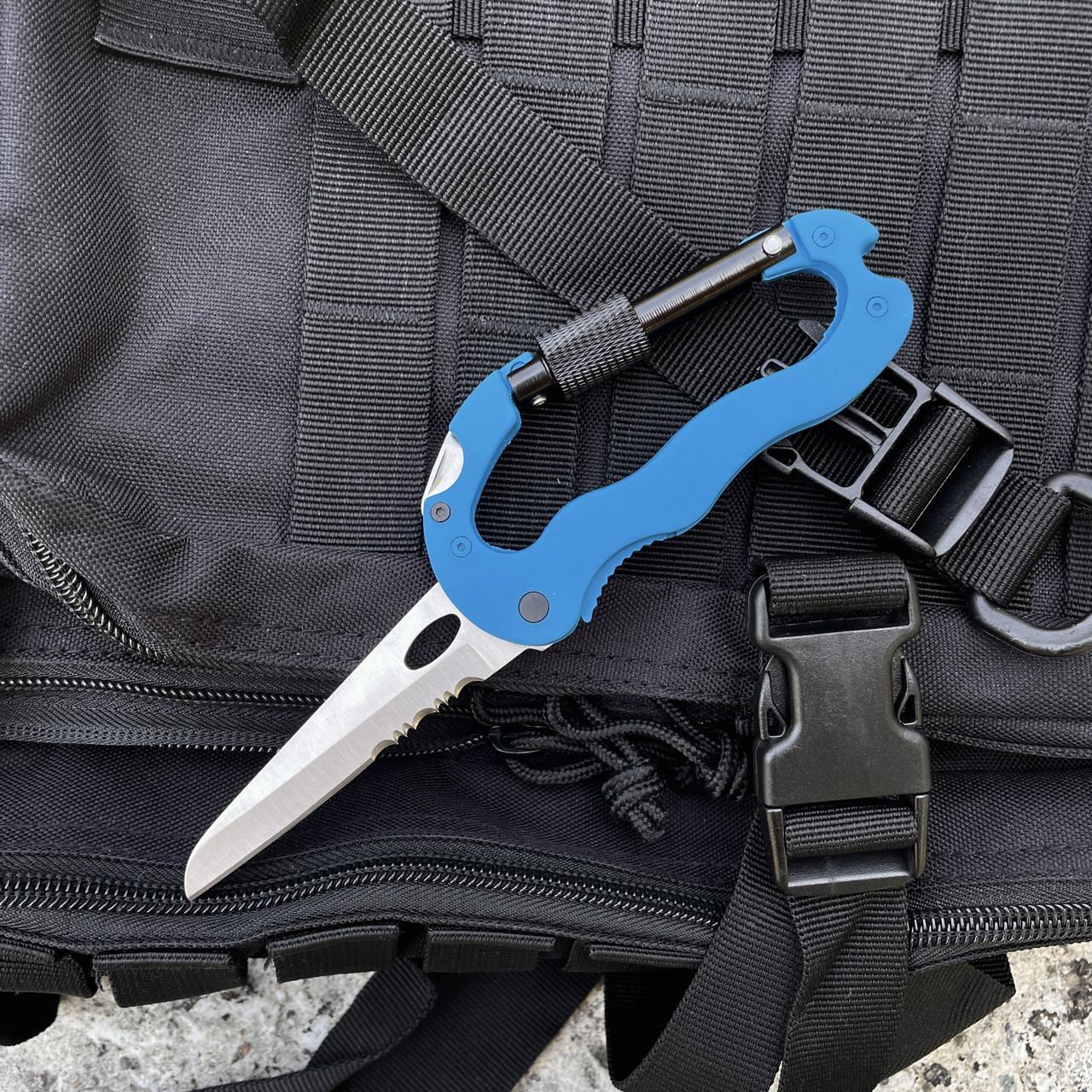 Ніж-карабін Blue - white серейтор + викрутка, фото 1