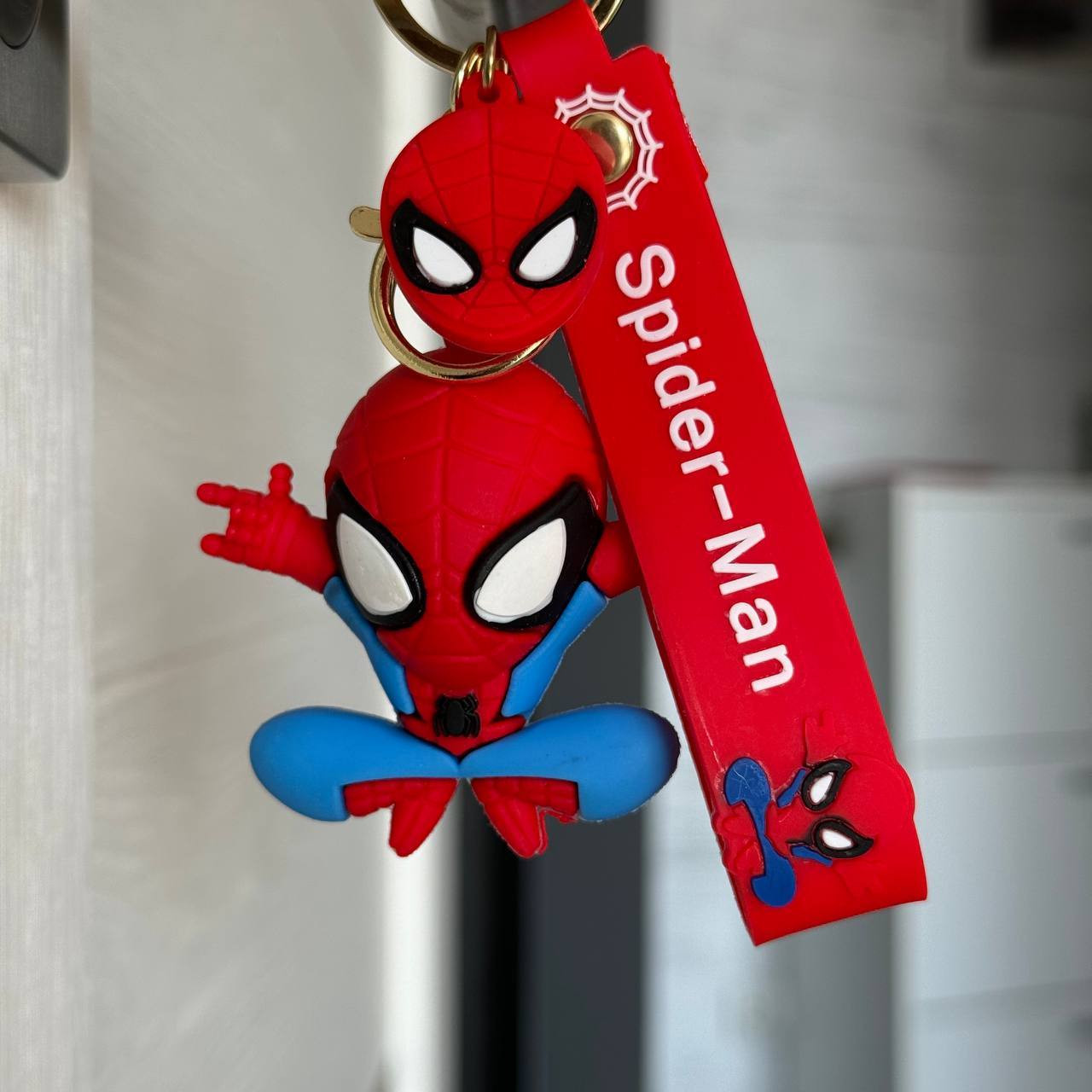 Брелок Spider-Man Брелок людина павук Червоний брелок спайдер мен для ключів