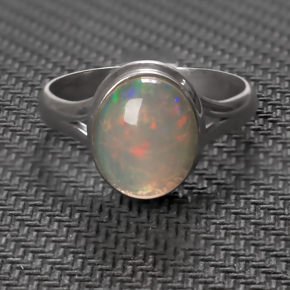 Опал райдужний срібна каблучка, 2389КО