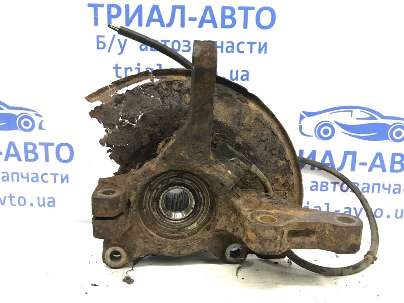 Кулак поворотний лівий з маточиною Mitsubishi Outlander CU 2.4 БЕНЗИН 4G69 2003 (б/в), фото 1