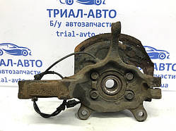 Кулак поворотний правий зі маточицею Nissan Qashqai J10 2.0 БЕНЗИН MR20DE 2006 (б/в)