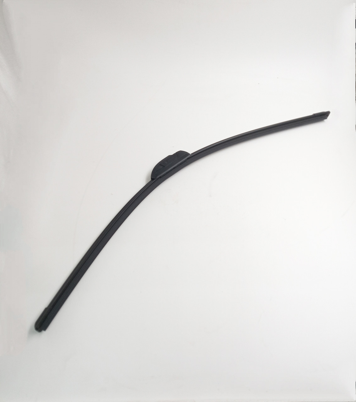 Щітка склоочисника BOSCH 3397008539 650 мм водійська OUTLANDER XL 2006–2012 OEM 8250A753