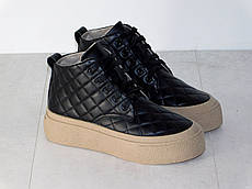 Черевики зимові жіночі шкіряні стьогані чорні на бежевій підошві 37р