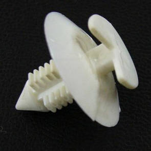 Кліпса карт дверей Lada 7703079070