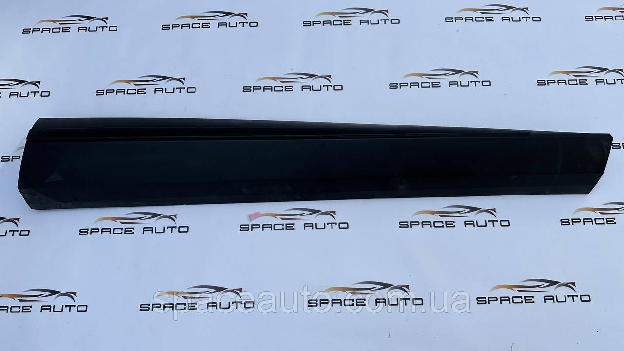 Накладка передней правой двери Nissan Rogue T33 2021-2024 год б/у оригинал без дефектов в отличном состоянии в наличии