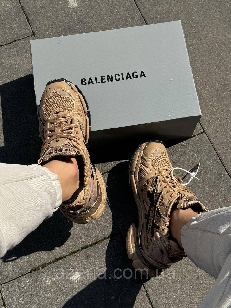 Стильні спортивні жіночі кросівки Balenciaga Runner Trainers Nylon бежеві жіночі кросівки люкс