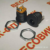 Разъем питания гнездо 5.5/2.1 для весов и т.п.