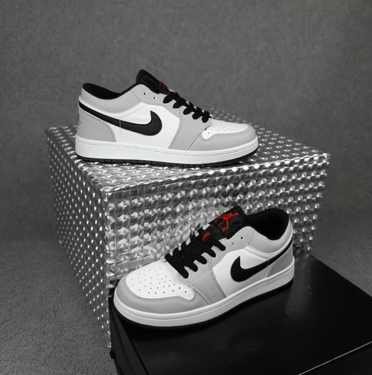Жіночі кросівки Nike Air Jordan 1 Low Gray Кеди низькі Найк Джордан Лоу сірі