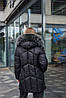 Зимова жіноча тепла зручна куртка пуховик чорного кольору, фото 4