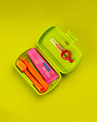 ДОРОЖНІЙ НАБІР Curaprox 'BE YOU' GREEN (ЗЕЛЕНИЙ)