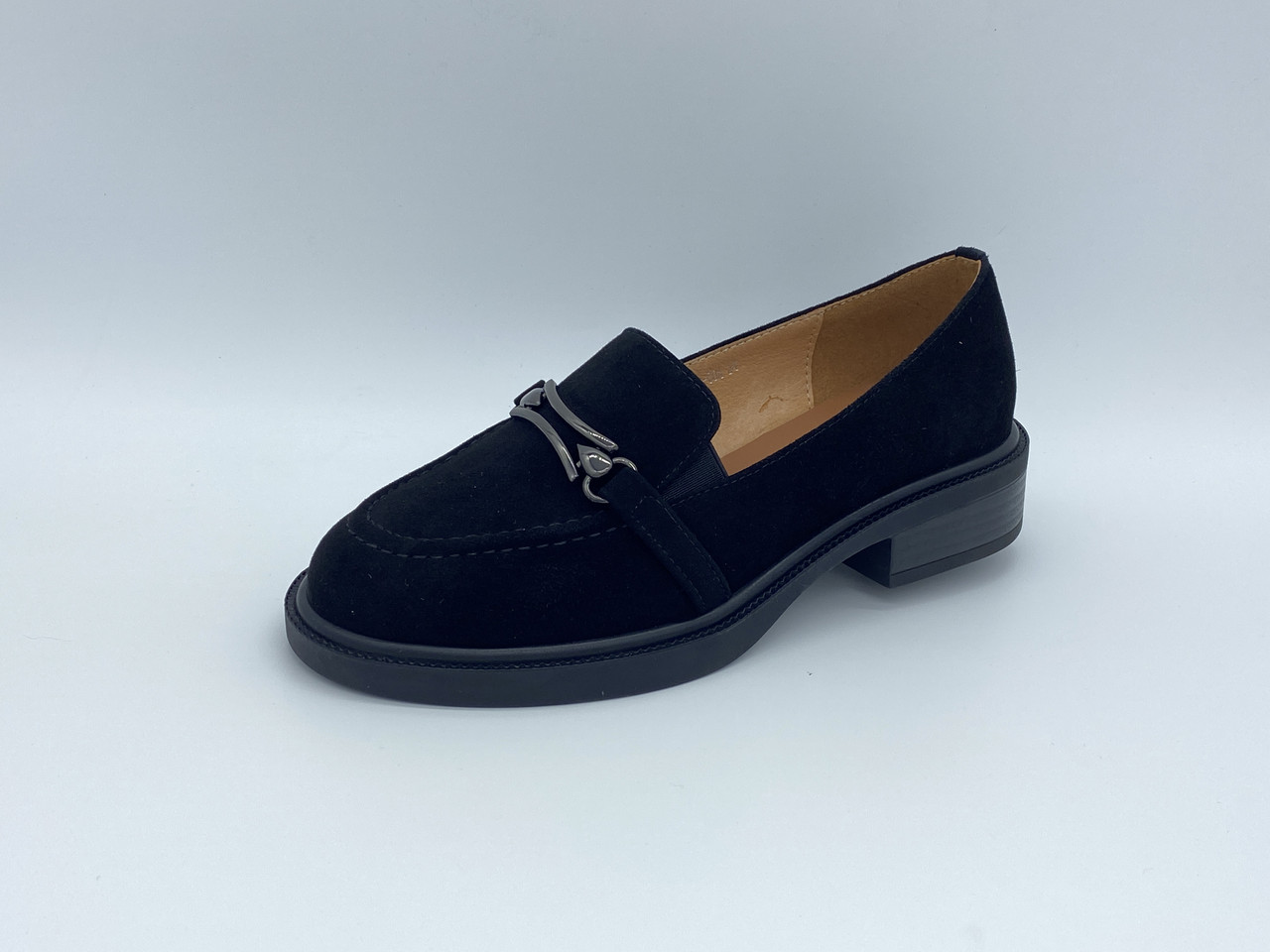 Чорні замшеві туфлі на товстій підошві. Erisses. Маленькі розміри ( 33, 34, 35). - фото 1 - id-p2327854254