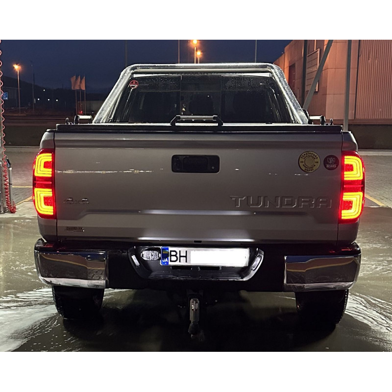 Задня світлодіодна оптика (задні ліхтарі, LED, жовтий поворот) для Toyota Tundra 2014+