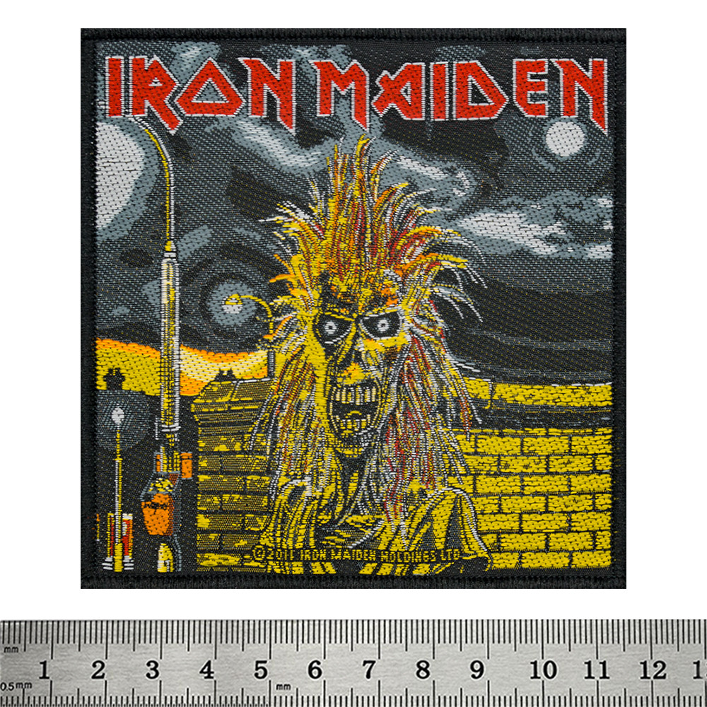 Нашивка ткана Iron Maiden (1980) в блістері (ofpb-028)