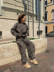 Якісний жіночий спортивний костюм двойка тканина тринитка за розмірами норма та батал у леопардовому кольорі