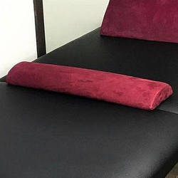 Подушка під поперек клієнта для нарощування вій